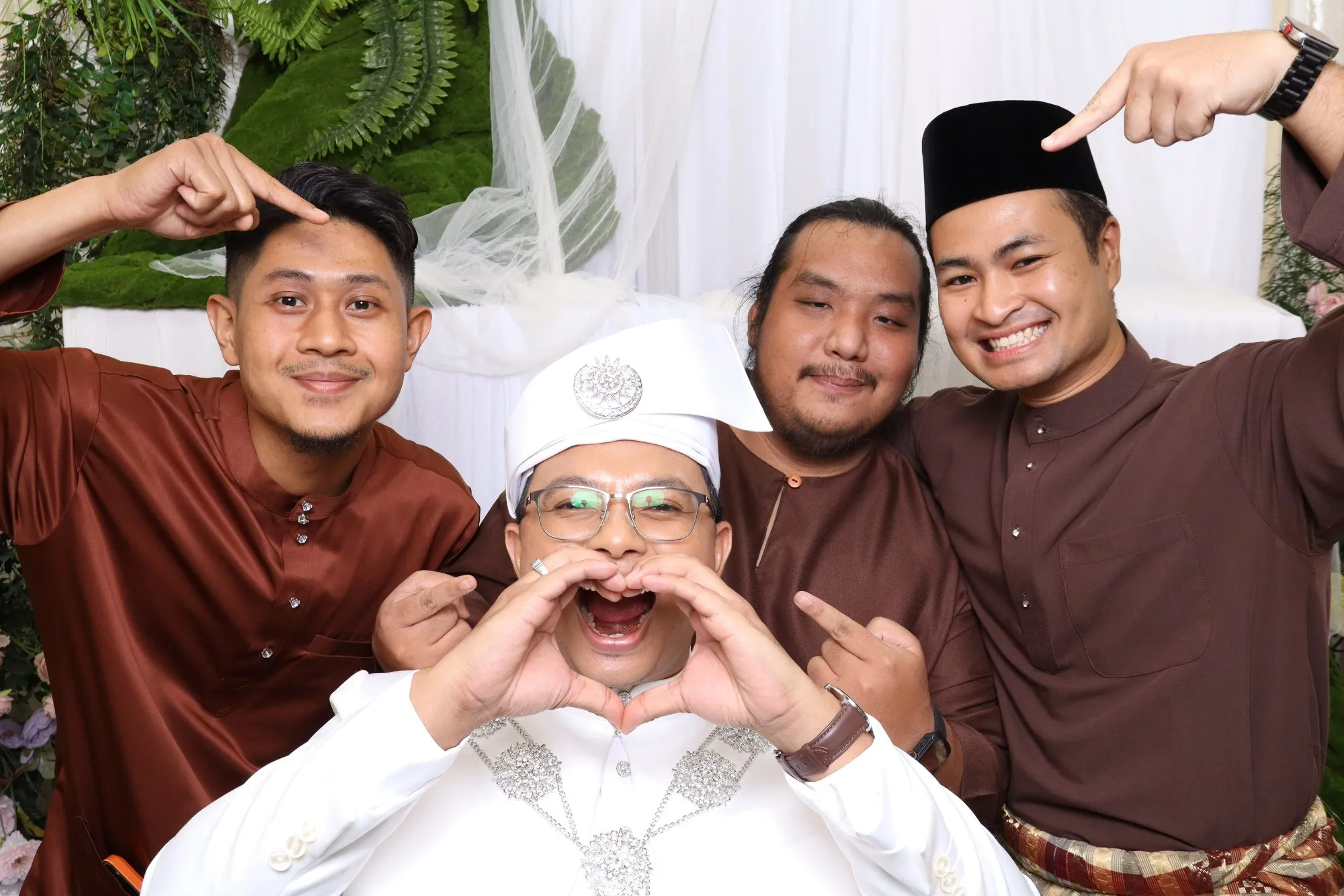 Kenangan photobooth majlis perkahwinan Athirah & Harith di Green Garden Event Space, Kuantan