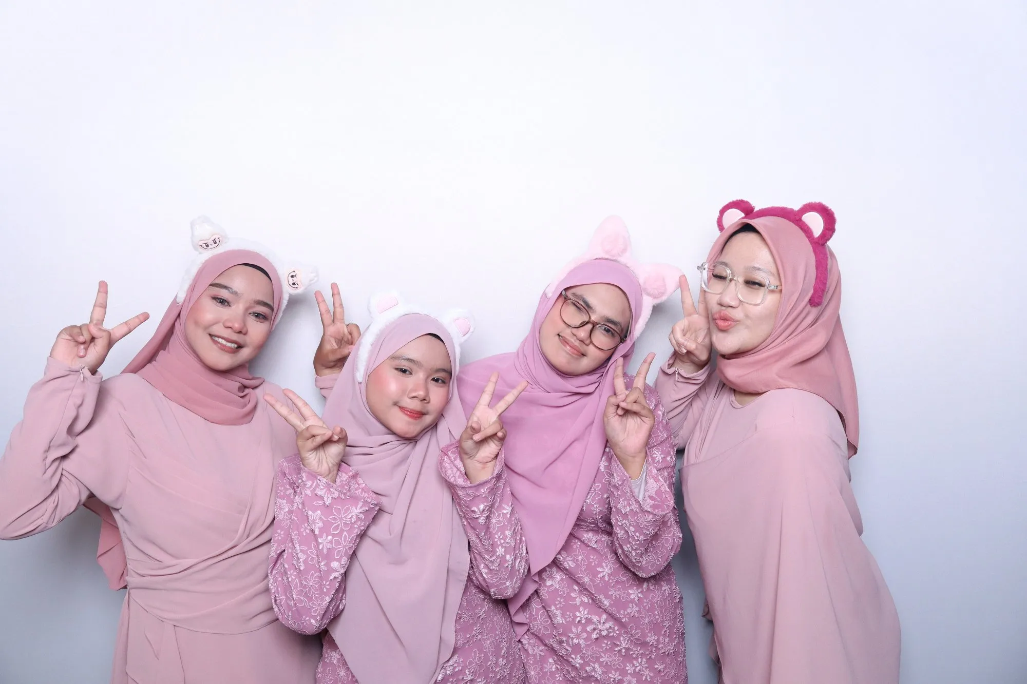 Kenangan photobooth majlis perkahwinan Madihah & Jeffri di D'Lamar Dia, Kuantan