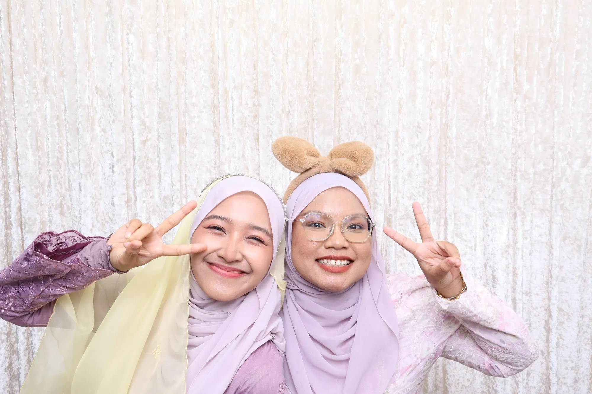 Kenangan photobooth majlis perkahwinan Aliff & Nurzahidah di Dewan Institut Pertanian, Kuantan